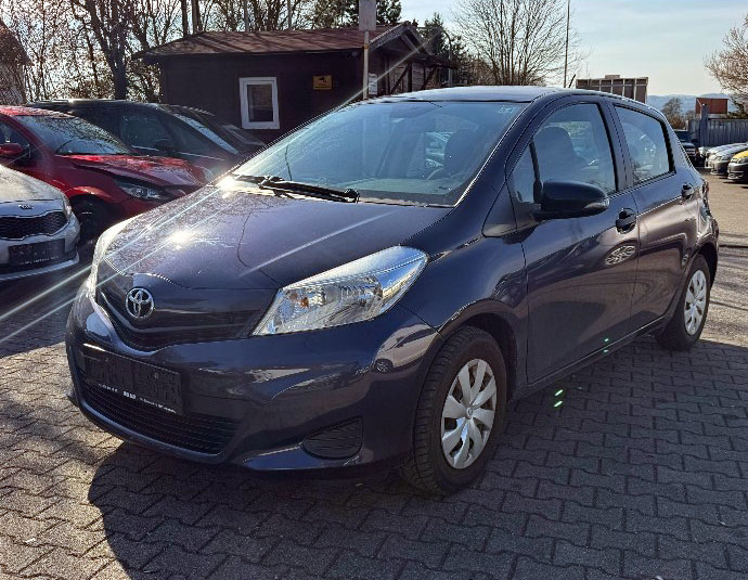 Toyota Yaris 1.0 benzin 2012 godište