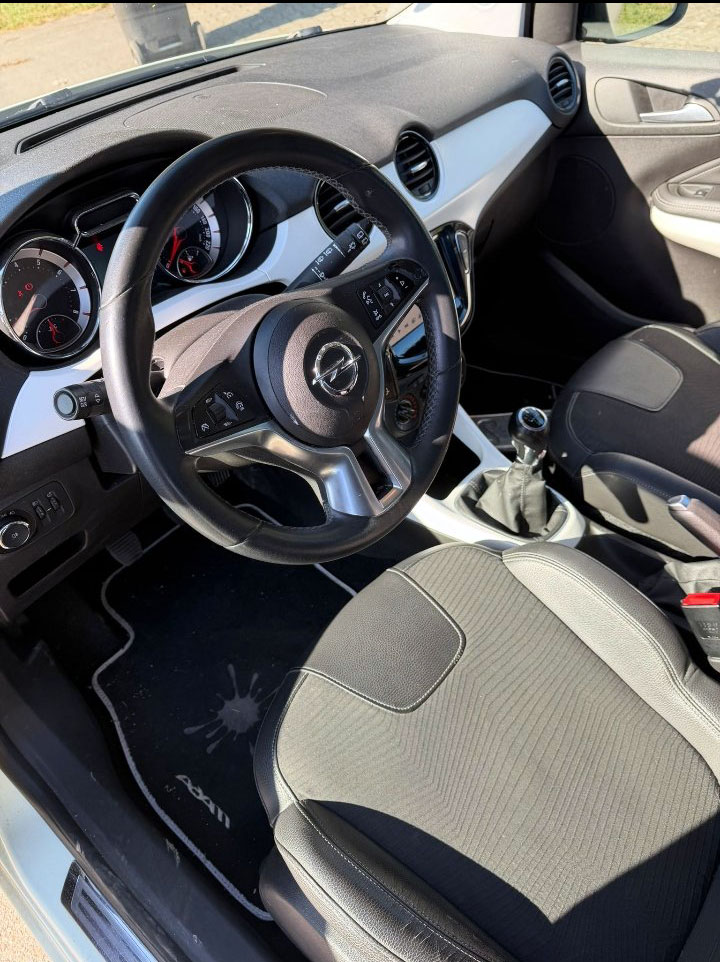 Opel Adam