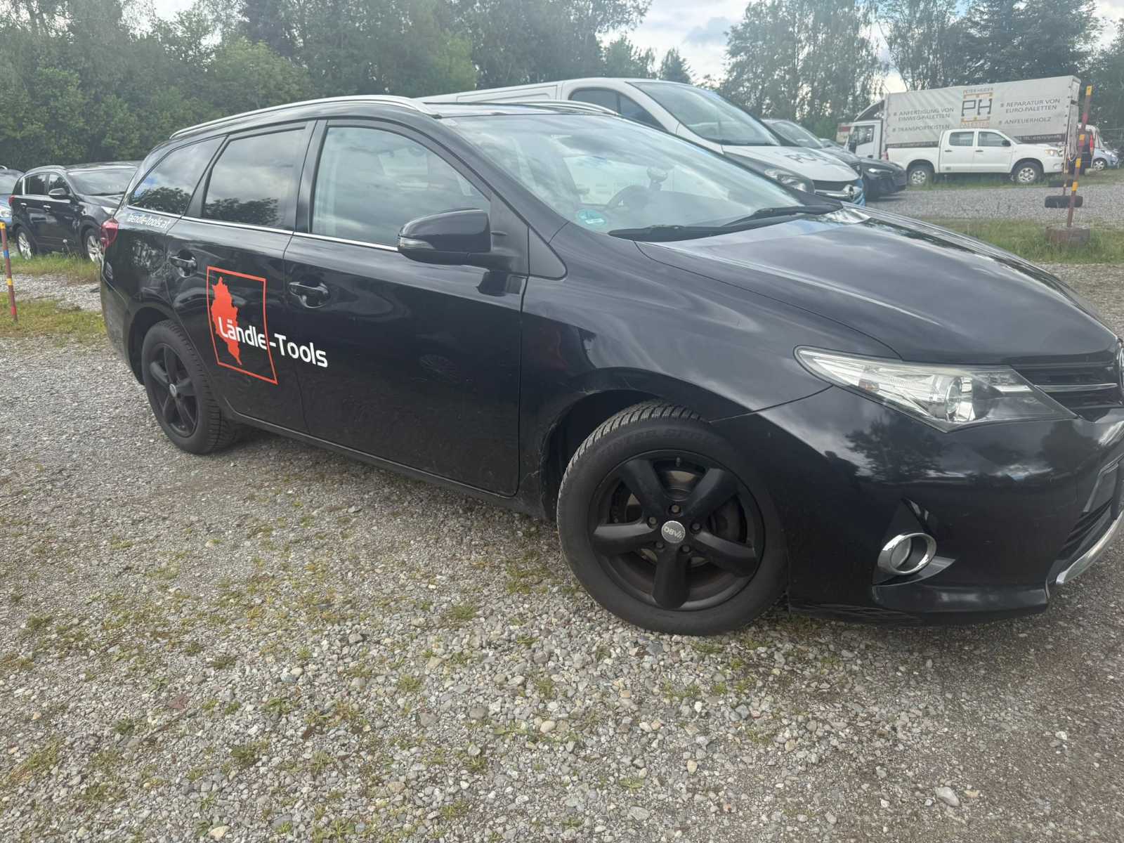 Toyota Auris 1.4 Dizel 2014 sa 28000 km na prodaju