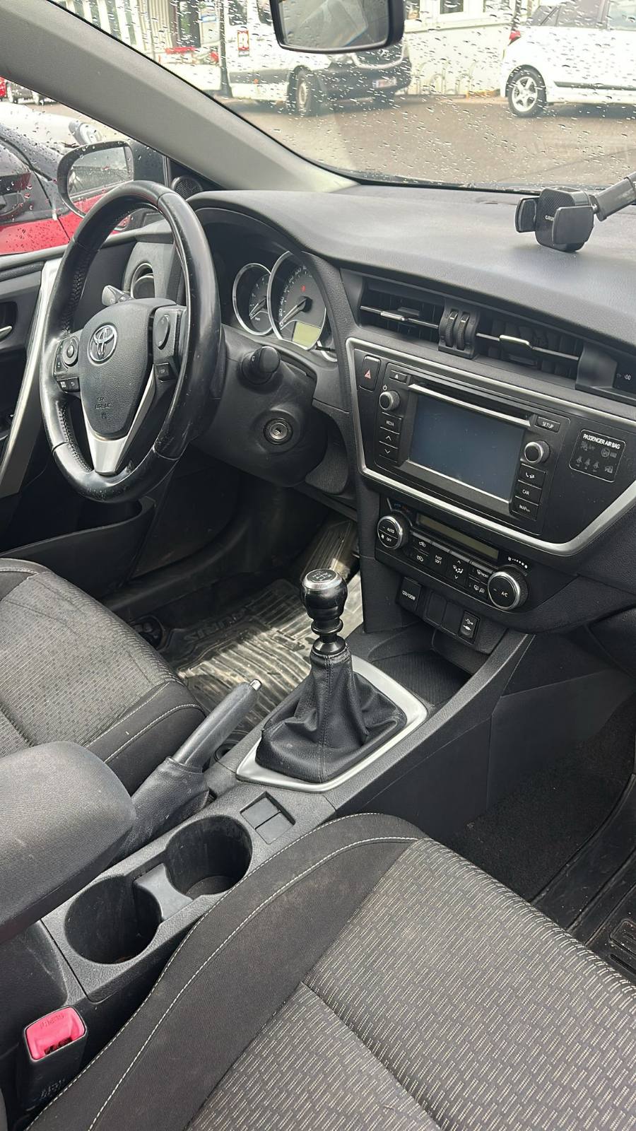 Toyota Auris 1.4 Dizel 2014 sa 28000 km na prodaju