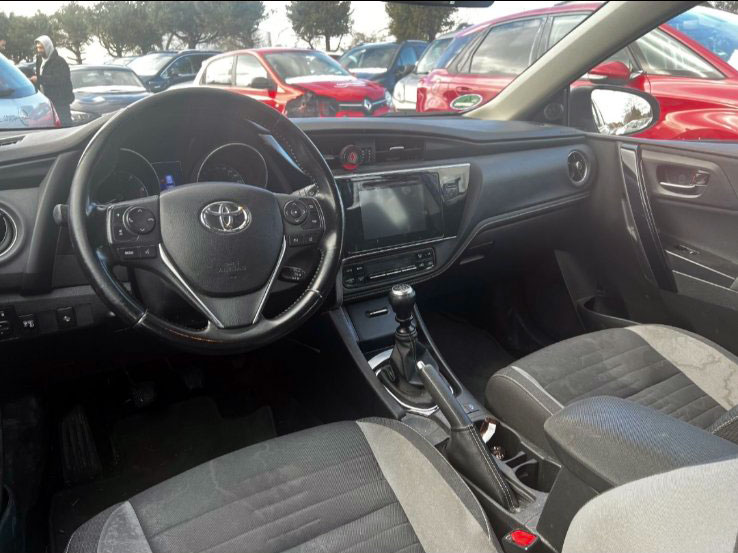 Toyota Auris 1.6 dizel 2017 godište