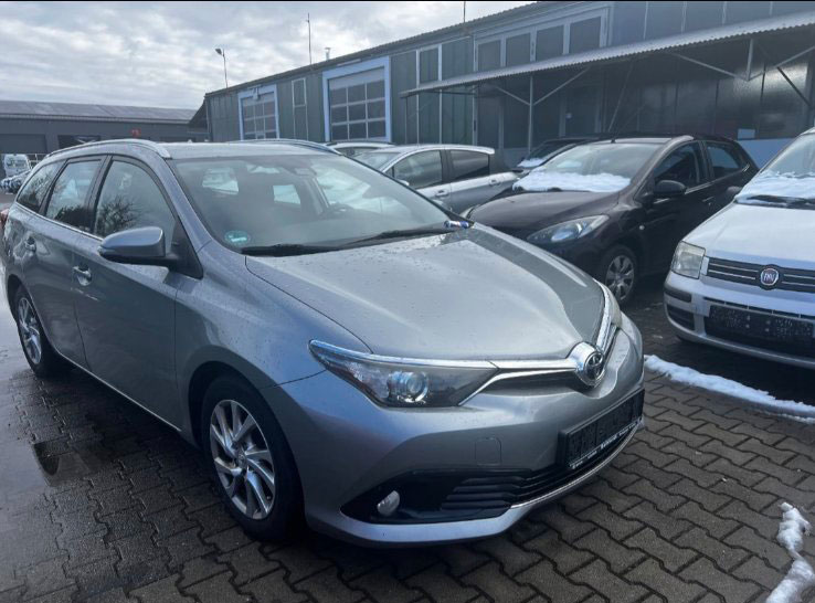 Toyota Auris 1.6 dizel 2017 godište