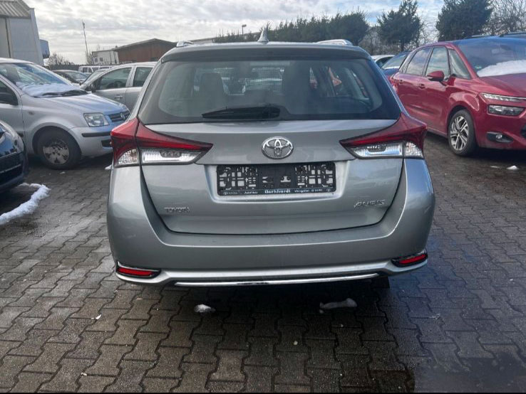 Toyota Auris 1.6 dizel 2017 godište
