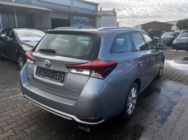 Toyota Auris 1.6 dizel 2017 godište