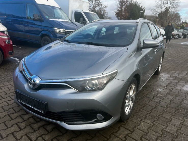 Toyota Auris 1.6 dizel 2017 godište