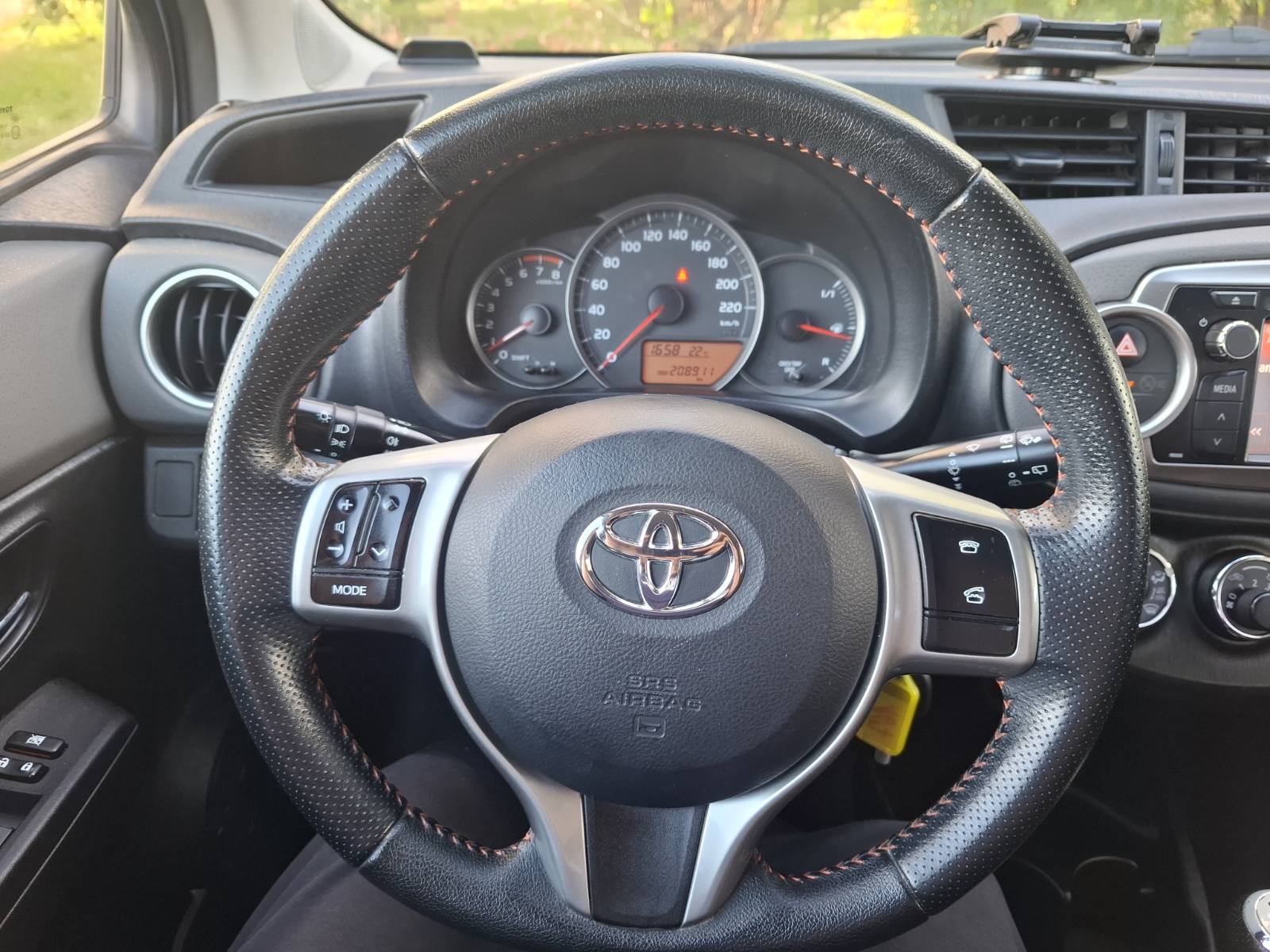 Toyota Yaris 1.3 Benzin