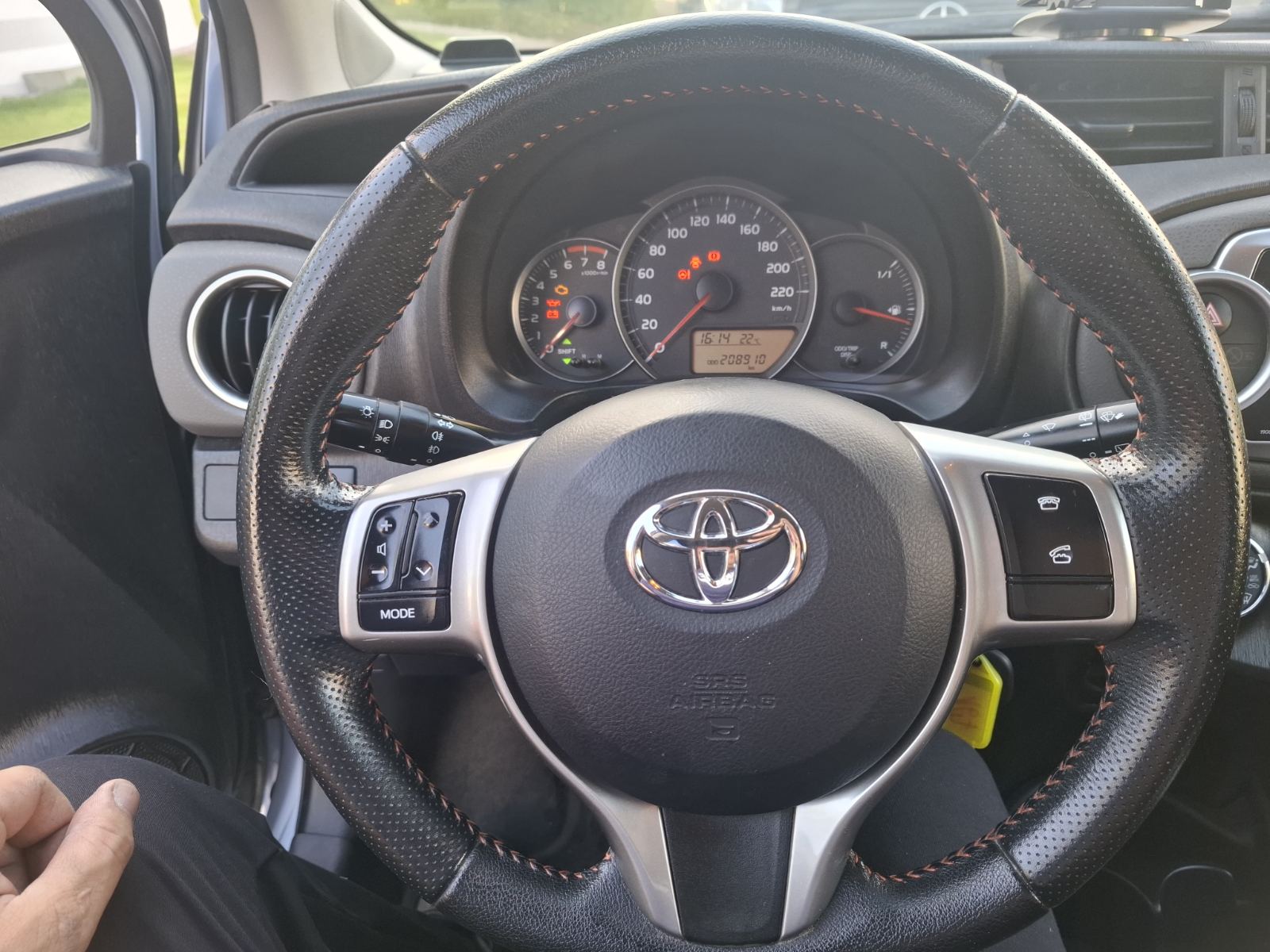 Toyota Yaris 1.3 Benzin